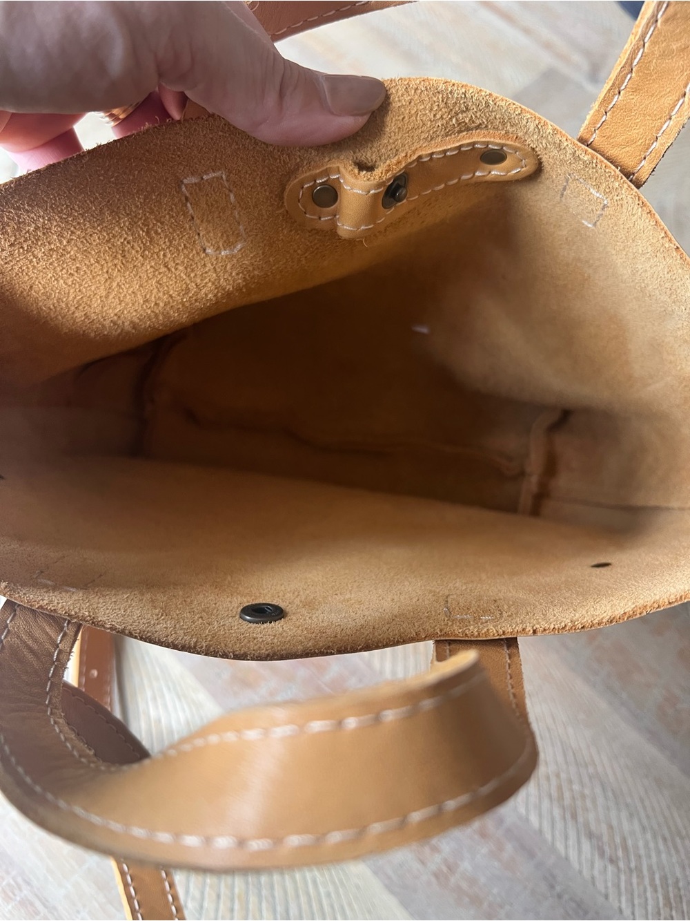 Portland leather bag - Picture 2 of 3